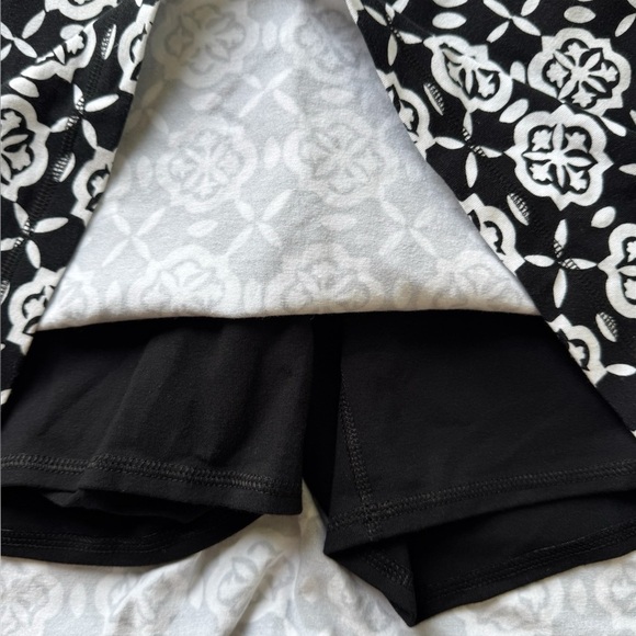 Talbots Everyday Yoga Skort - Medallion Print - Picture 8 of 9